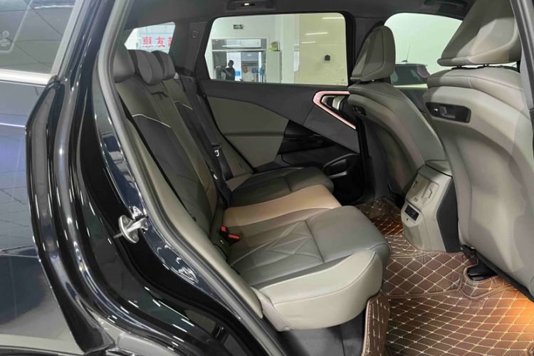 Used BMW X3 2025 xDrive25L Luxury Package Interior 7