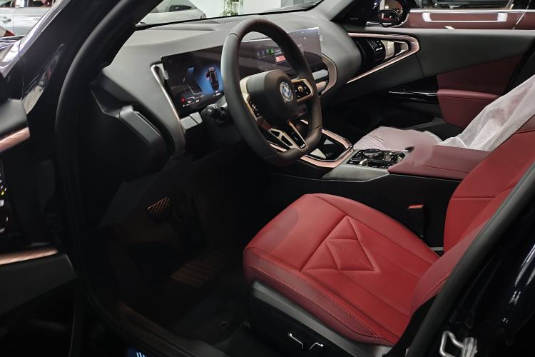 Used BMW X3 2025 xDrive30L Leading Model M Sport Package Interior 7