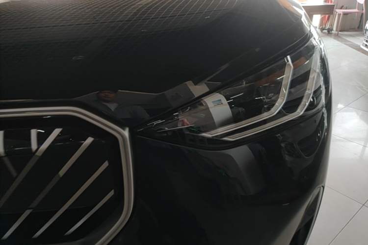 Used BMW X3 2025 xDrive30L Luxury Edition M Sport Package Left Front Headlight