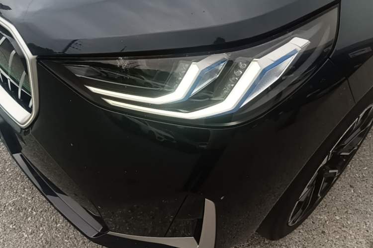 Used BMW X3 2025 xDrive30L Luxury Edition M Sport Package Left Front Headlight
