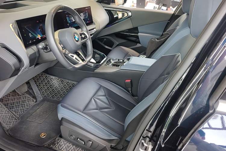 Used BMW X3 2025 xDrive30L Luxury Edition M Sport Package Left Front Seat