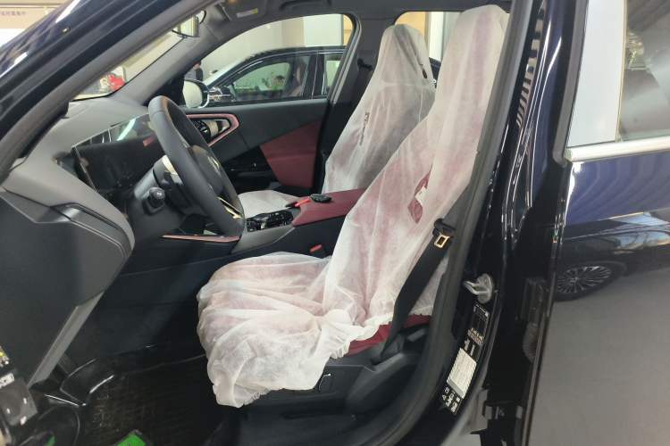 Used BMW X3 2025 xDrive30L Leading Model M Sport Package Left Front Seat