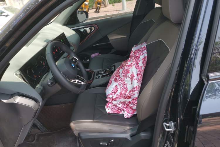 Used BMW X3 2025 Model, xDrive30L Leading M Sport Night Package Left Front Seat