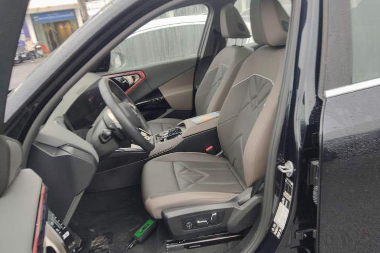 Used BMW X3 2025 xDrive30L Luxury Edition M Sport Package Left Front Seat