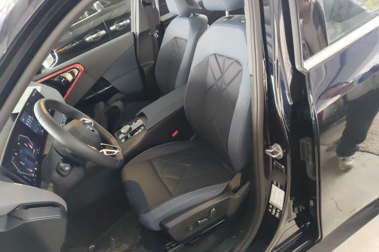 Used BMW X3 2025 xDrive30L Luxury Edition M Sport Package Left Front Seat