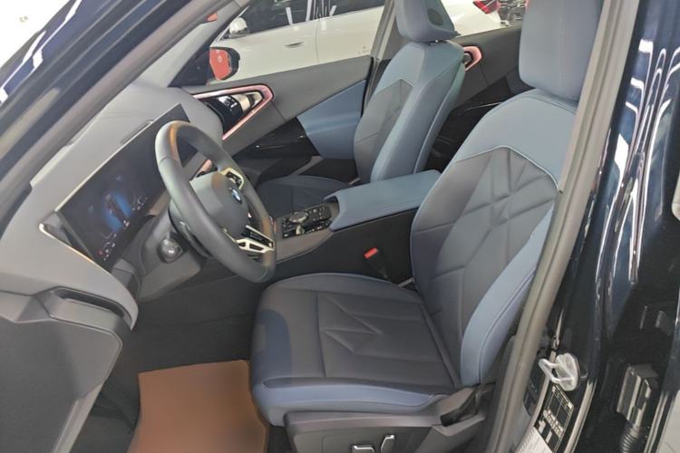 Used BMW X3 2025 xDrive30L Leading Model M Sport Package Left Front Seat