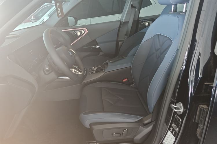 Used BMW X3 2025 xDrive30L Leading Model M Sport Package Left Front Seat