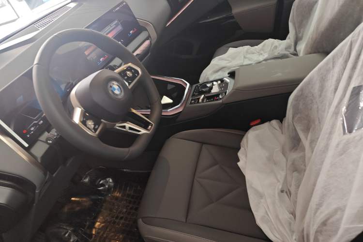 Used BMW X3 2025 xDrive30L Leading Model M Sport Package Left Front Seat