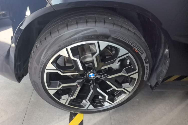 Used BMW X3 2025 xDrive30L Leading Model M Sport Package Left Front Wheel Hub