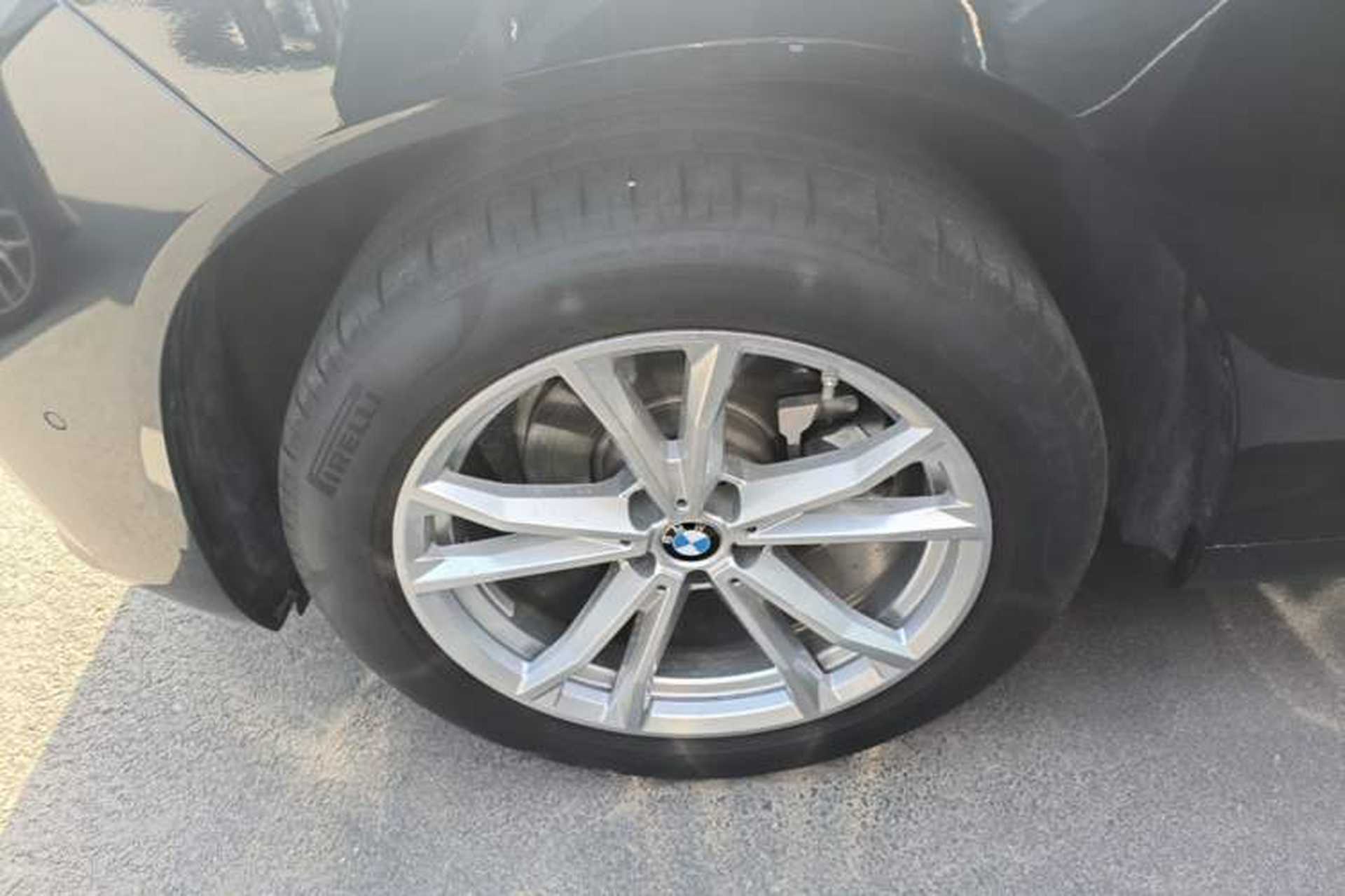 Used BMW X3 2025 xDrive25L Luxury Package Left Front Wheel Hub