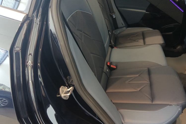 Used BMW X3 2025 xDrive30L Luxury Edition M Sport Package Left Rear Seat