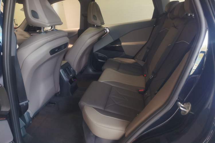 Used BMW X3 2025 xDrive30L Luxury Edition M Sport Package Left Rear Seat