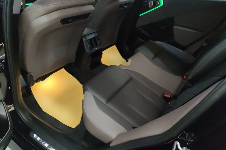 Used BMW X3 2025 xDrive30L Luxury Edition M Sport Package Left Rear Seat