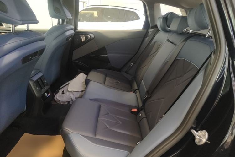 Used BMW X3 2025 xDrive30L Luxury Edition M Sport Package Left Rear Seat