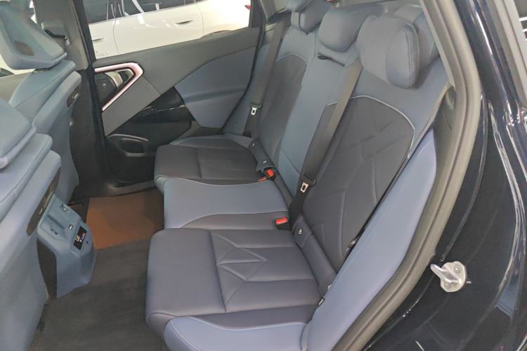Used BMW X3 2025 xDrive30L Leading Model M Sport Package Left Rear Seat