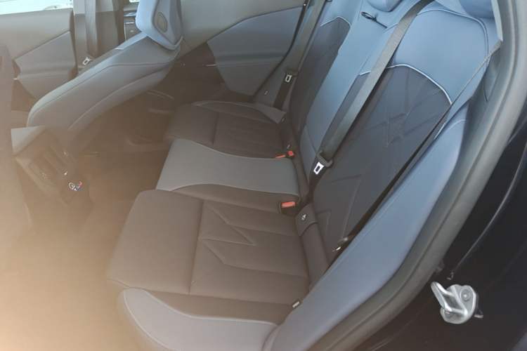 Used BMW X3 2025 xDrive30L Leading Model M Sport Package Left Rear Seat