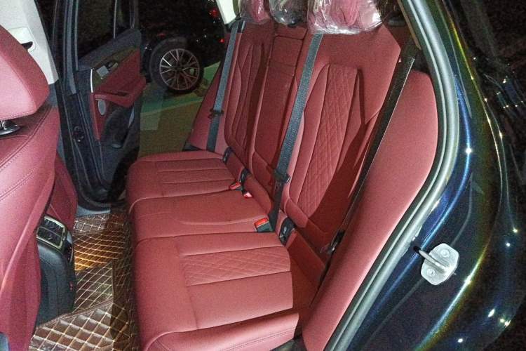 Used BMW X3 2025 Model, xDrive30L Leading M Sport Night Package Left Rear Seat