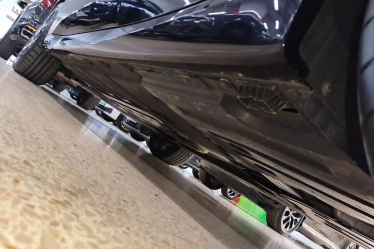 Used BMW X3 2025 xDrive30L Luxury Edition M Sport Package Left Side Sill