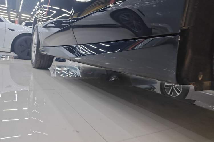 Used BMW X3 2025 Model, Facelifted xDrive25L Luxury Package Left Side Sill