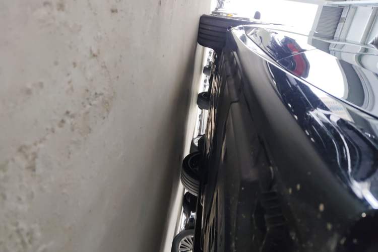 Used BMW X3 2025 xDrive30L Luxury Edition M Sport Package Left Side Sill