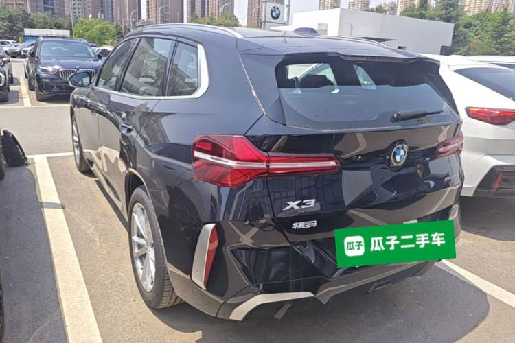 Used BMW X3 2025 xDrive25L Luxury Package Rear Left 45 Deg