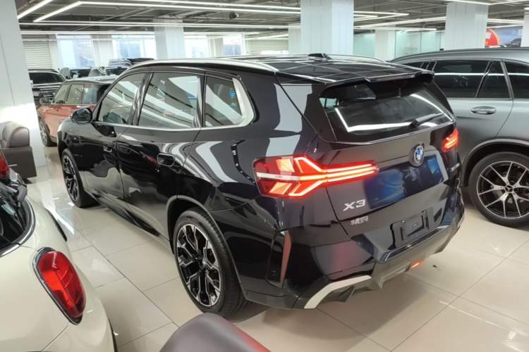 Used BMW X3 2025 xDrive30L Luxury Edition M Sport Package Rear Left 45 Deg