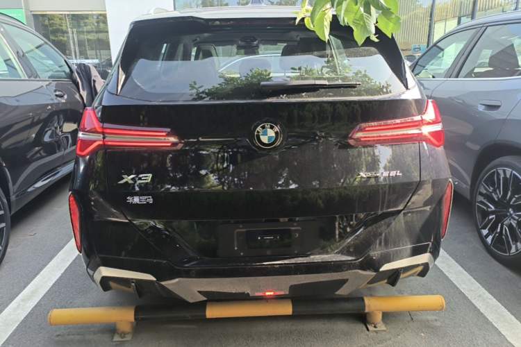 Used BMW X3 2025 xDrive25L Luxury Package Rear