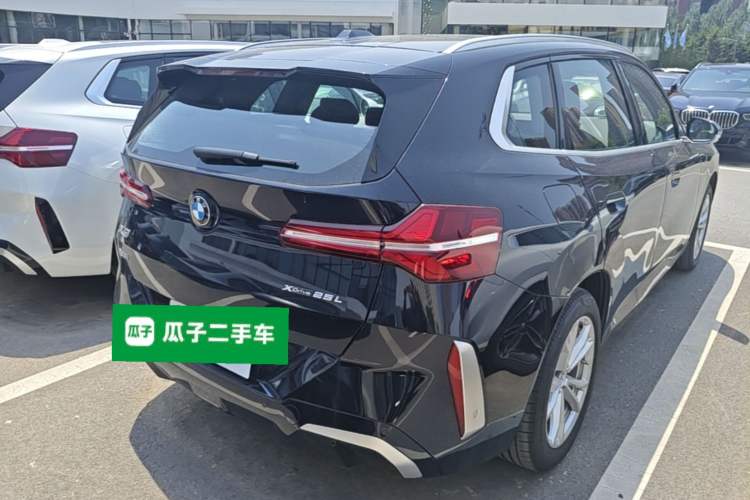 Used BMW X3 2025 xDrive25L Luxury Package Rear Right 45 Deg