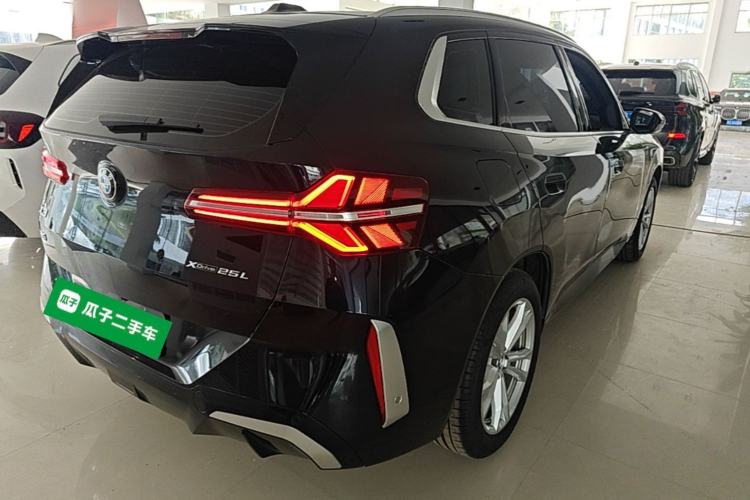 Used BMW X3 2025 xDrive25L Luxury Package Rear Right 45 Deg