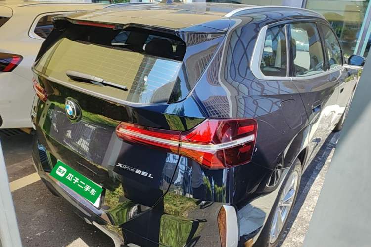 Used BMW X3 2025 xDrive25L Luxury Package Rear Right 45 Deg
