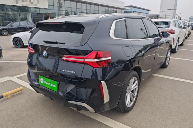 Used BMW X3 2025 xDrive25L Luxury Package Rear Right 45 Deg