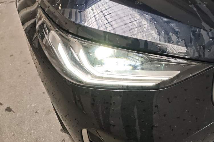 Used BMW X3 2025 xDrive30L Leading Model M Sport Package Right Front Headlight
