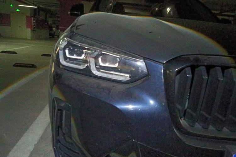Used BMW X3 2025 Model, xDrive30L Leading M Sport Night Package Right Front Headlight