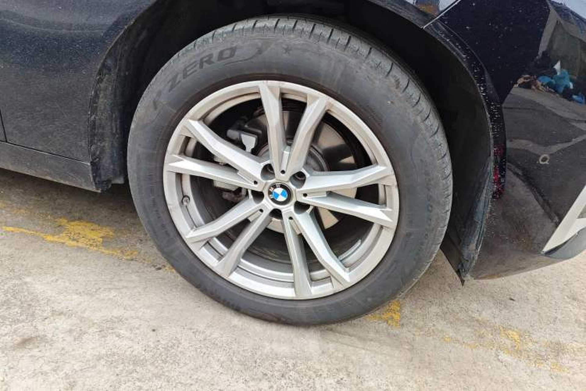 Used BMW X3 2025 xDrive25L Luxury Package Right Front Wheel Hub