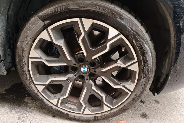 Used BMW X3 2025 xDrive30L Leading Model M Sport Package Right Front Wheel Hub