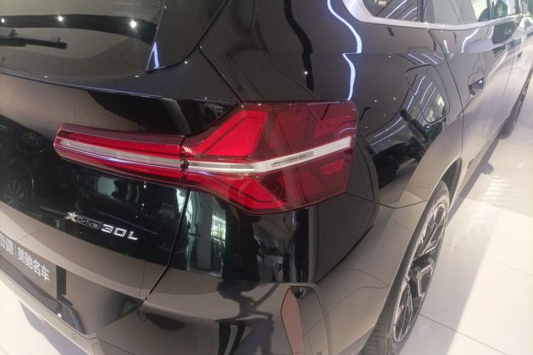 Used BMW X3 2025 xDrive30L Luxury Edition M Sport Package Right Rear Taillight