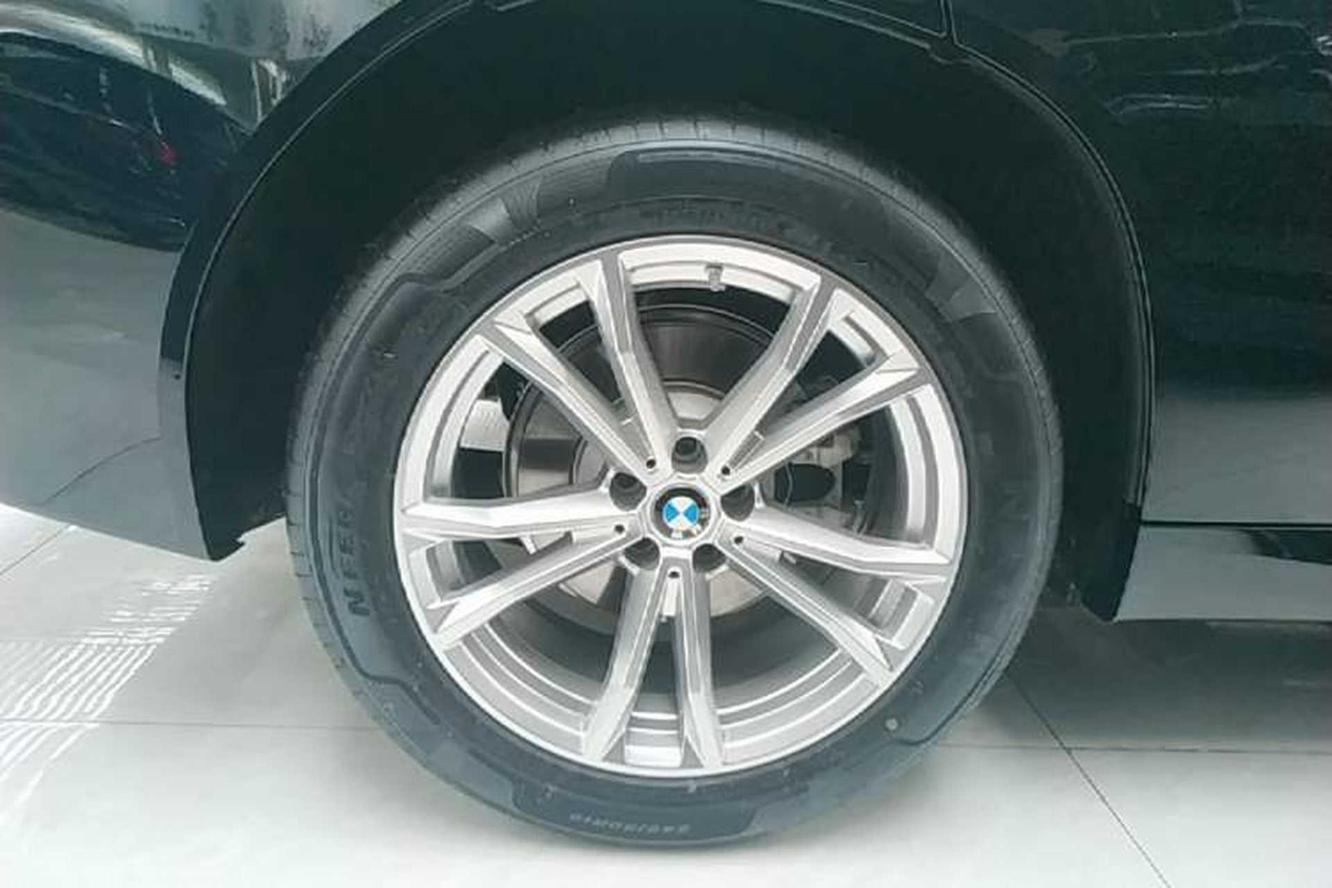 Used BMW X3 2025 Model, Facelifted xDrive25L Luxury Package Right Rear Wheel Hub