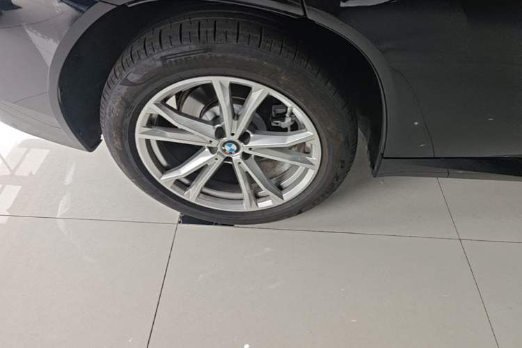 Used BMW X3 2025 Model, Facelifted xDrive25L Luxury Package Right Rear Wheel Hub