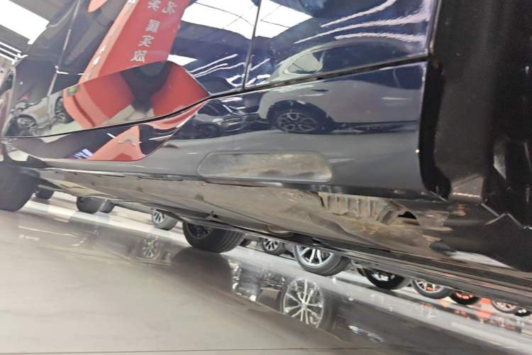 Used BMW X3 2025 xDrive30L Leading Model M Sport Package Right Side Sill