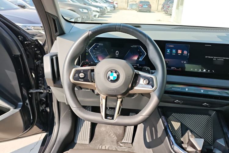 Used BMW X3 2025 xDrive30L Luxury Edition M Sport Package Steering Wheel