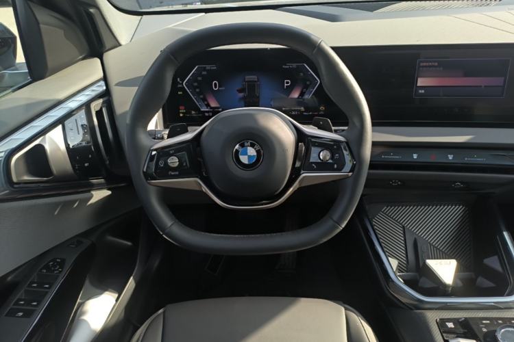 Used BMW X3 2025 xDrive25L Luxury Package Steering Wheel