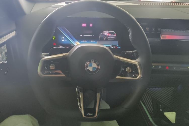 Used BMW X3 2025 xDrive30L Luxury Edition M Sport Package Steering Wheel