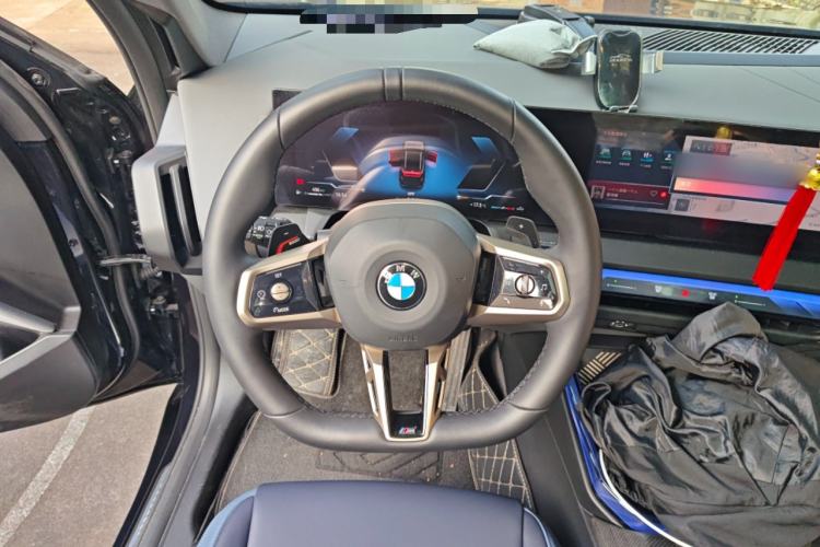Used BMW X3 2025 xDrive30L Leading Model M Sport Package Steering Wheel