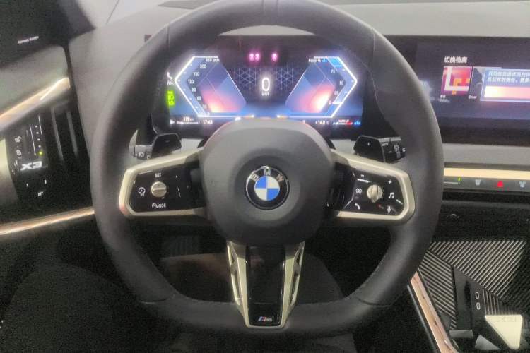 Used BMW X3 2025 xDrive30L Luxury Edition M Sport Package Steering Wheel