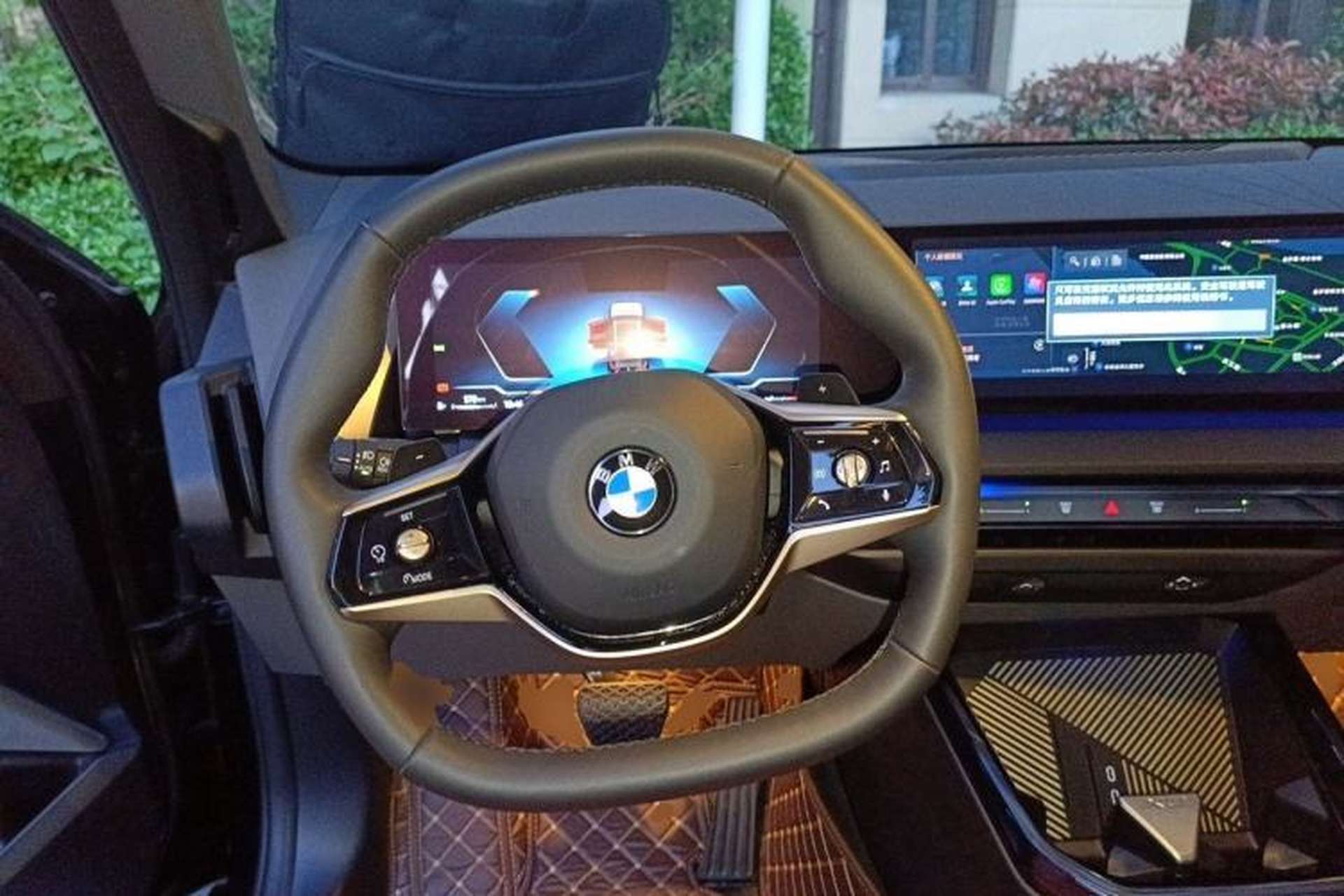 Used BMW X3 2025 xDrive25L Luxury Package Steering Wheel