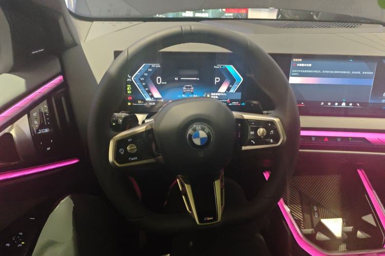 Used BMW X3 2025 xDrive30L Leading Model M Sport Package Steering Wheel
