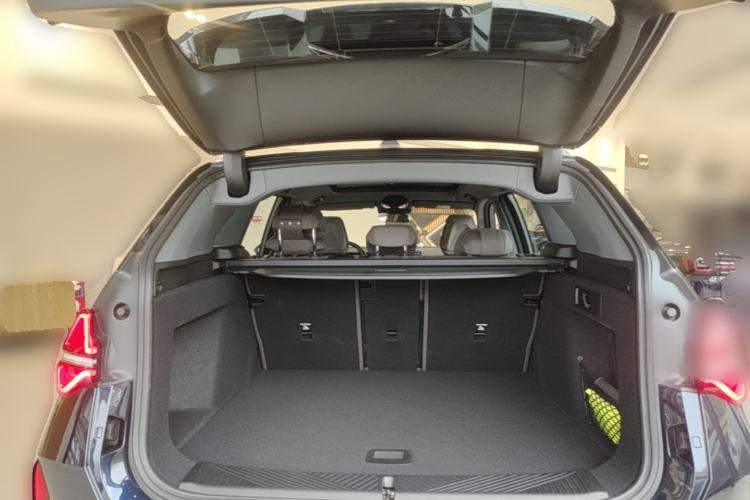 Used BMW X3 2025 xDrive30L Luxury Edition M Sport Package Trunk