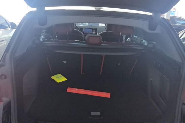 Used BMW X3 2025 xDrive30L Leading Model M Sport Package Trunk
