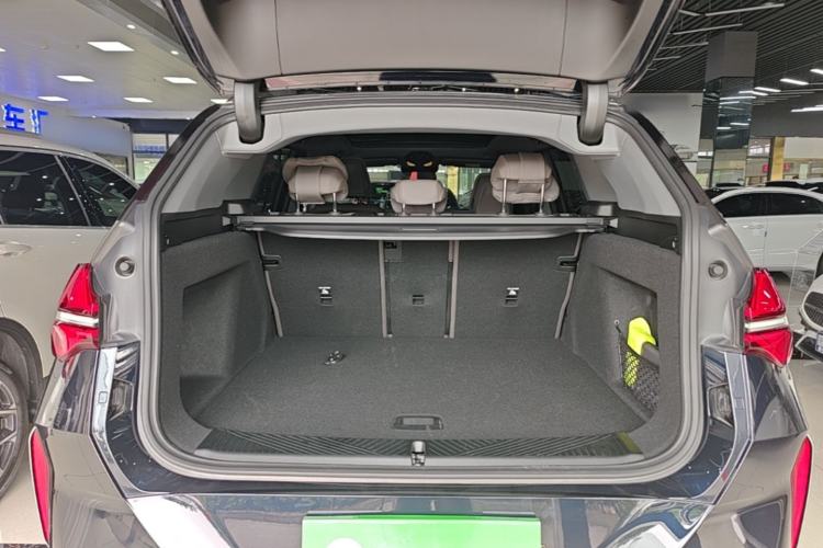 Used BMW X3 2025 Model, Facelifted xDrive25L Luxury Package Trunk