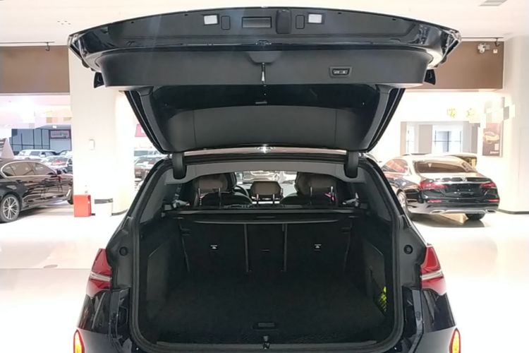 Used BMW X3 2025 Model, xDrive30L Leading M Sport Night Package Trunk